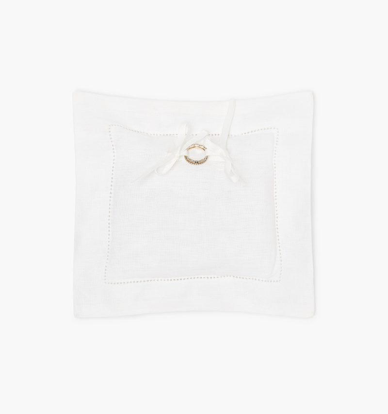 The Ring Pillow color:Pure White