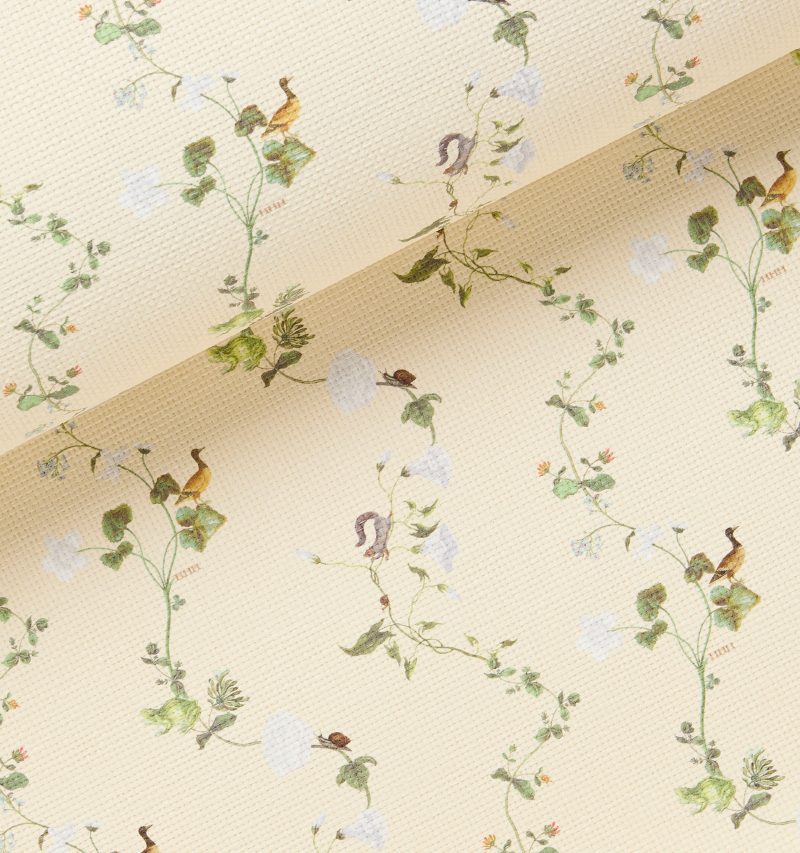 HHH2469 Wallpaper PondFloral Shell Paperweave TT Detail 1