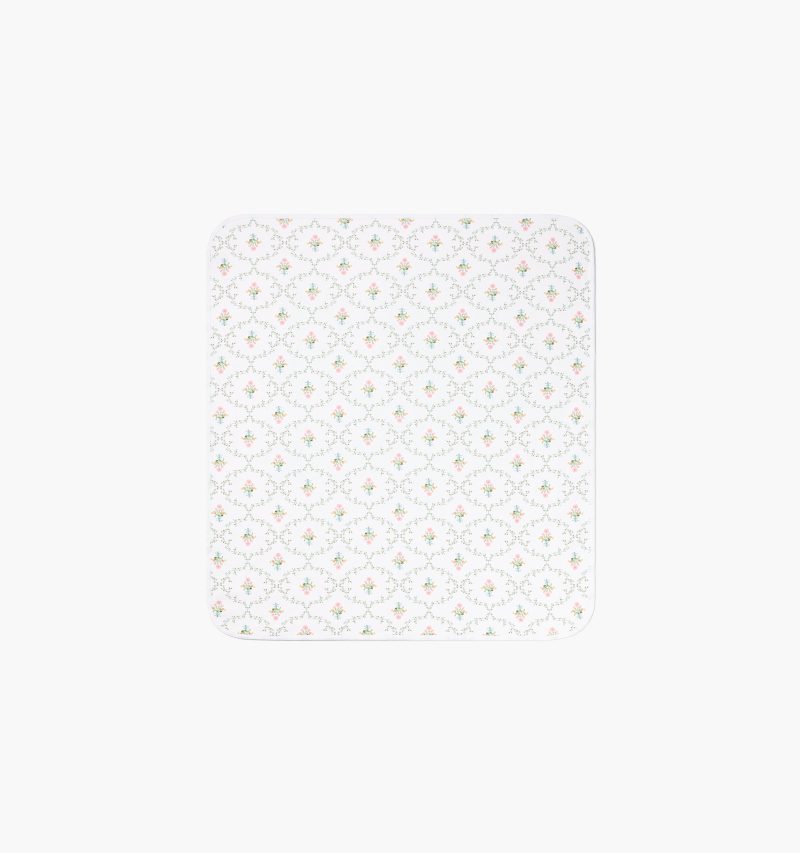 HHH2695 TheBabyBlanket PastelTrellis TT B 2