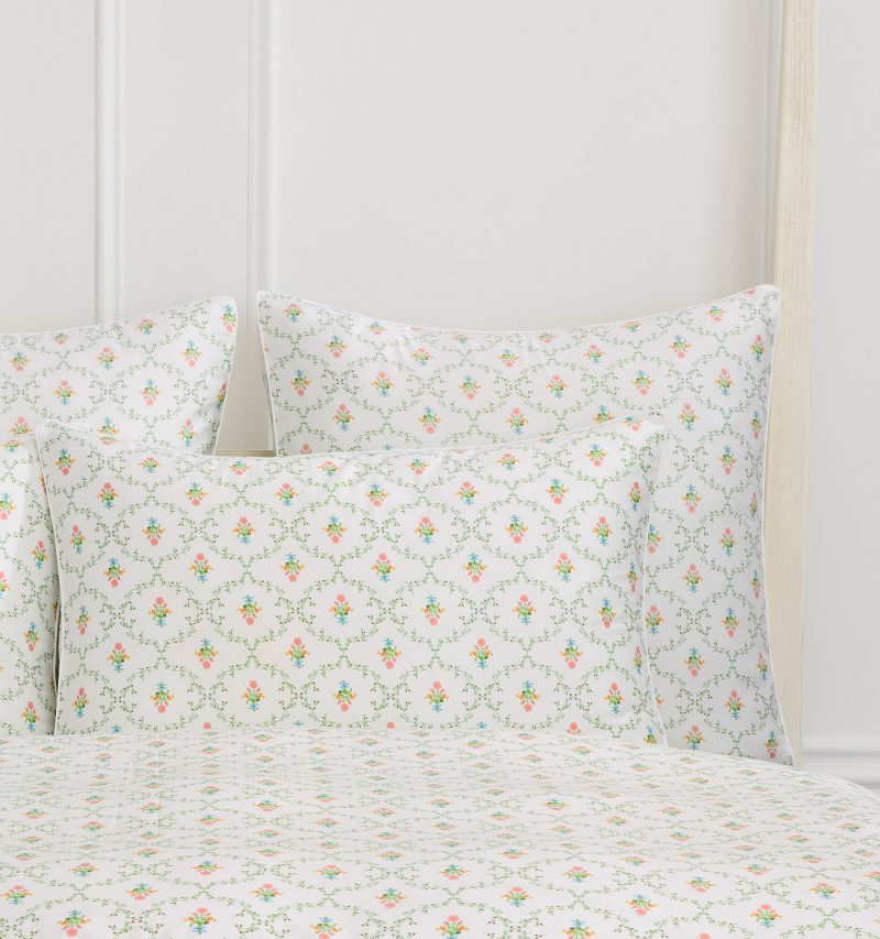 HHH700 PillowcaseEuro PastelTrellis PastelTrellis F