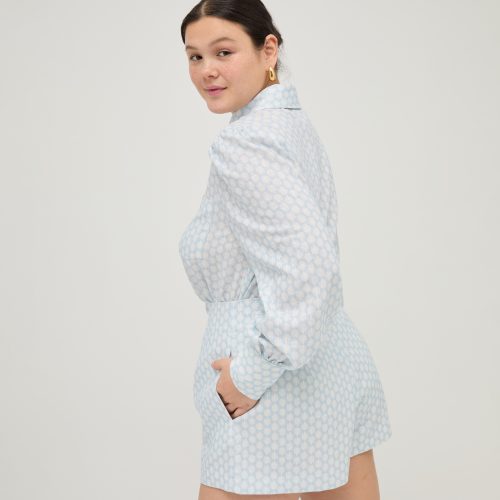 TheDorotheaTop BaroqueShellsinPowderBlueLinenBlendTheLisetteShorts BaroqueinPowderBlue082634